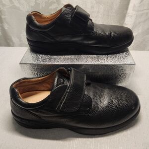 DR. COMFORT Size 12W. Black Leather Velcro Shoes. Shoes.